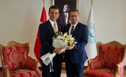 İBB Başkanı Ekrem İmamoğlu, Gaziosmanpaşa Belediye Başkanı Hakan Bahçetepe’ye tebrik ziyaretinde bulundu