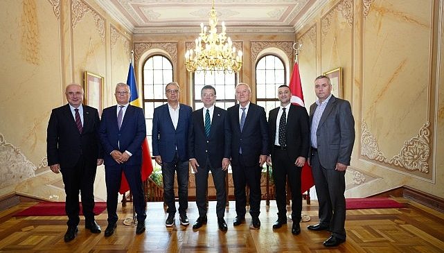 Ekrem İmamoğlu, Köstence Belediye Başkanı Vergil Chitac, Romanya Belediyeler Birliği İcra Başkanı ve Buzau Belediye Başkanı Costantin Toma ile İstanbul’da görüşme gerçekleştirdi