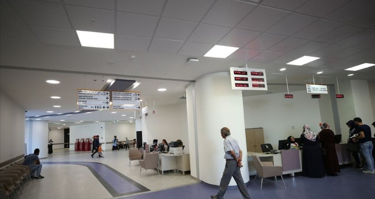 Tüm kurallar değişti! Özel hastanelerde yeni dönem: Artık o ücretler alınmayacak!