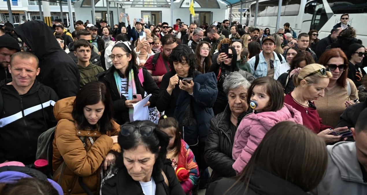 Korku her geçen saat artıyor: Kaçış başladı